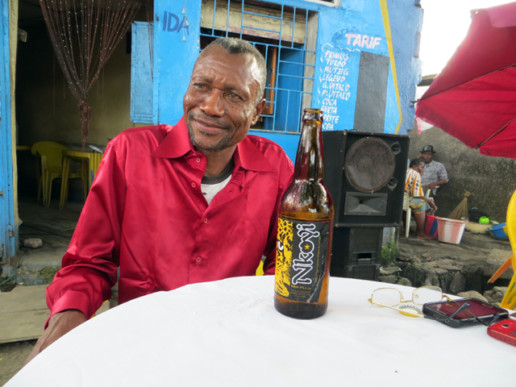 Chéri Benga_une bière à Kinshasa_2014_In Situ_Galerie Angalia