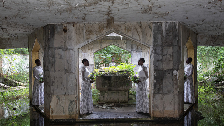 Requiem pour la terre de lait_2022_Gosette Lubondo_Galerie Angalia