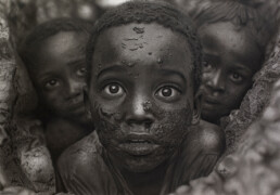Mongongo na kati ya zamba_2025_Ngule Freeman_Galerie Angalia
